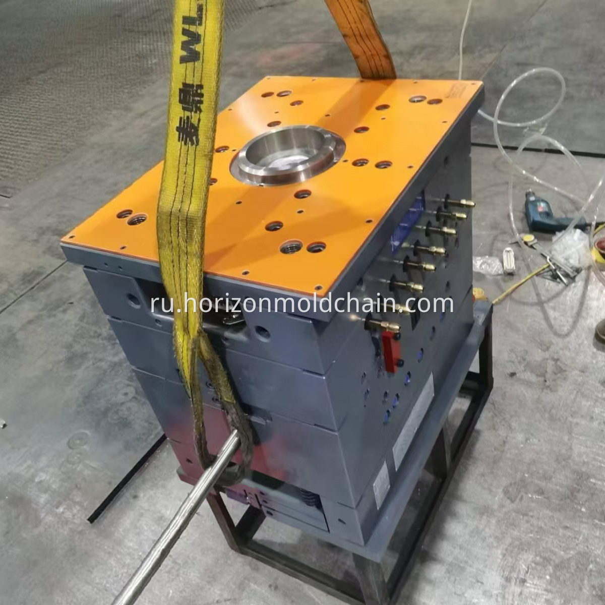 Имя по умолчанию default name